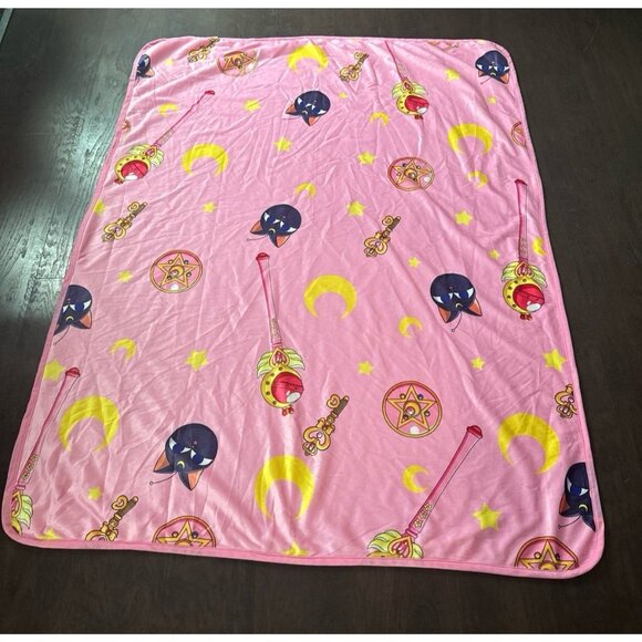 Sailor Moon Icon Throw Blanket - Picture 1 of 3